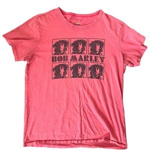 American Eagle x Bob Marley Graphic T-Shirt – Medium – Reddish Pink- Reggae